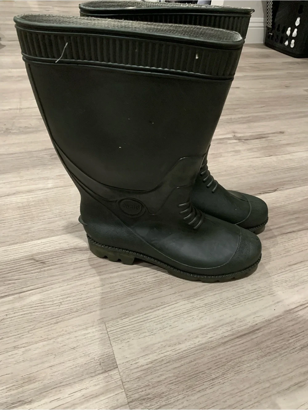 Pariis Black Rubber Rain Boots - Like New Utility Mud Gum Boots